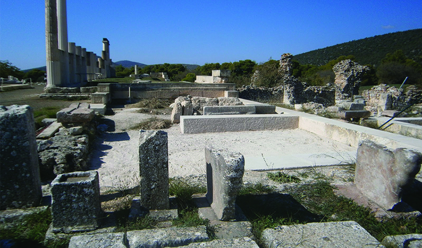 16 mnimeia manteia